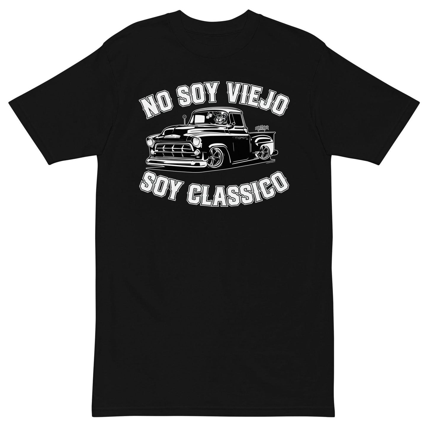 Men's black No Soy Viejo, Soy Classico T-Shirt showcasing retro design with a classic truck illustration.