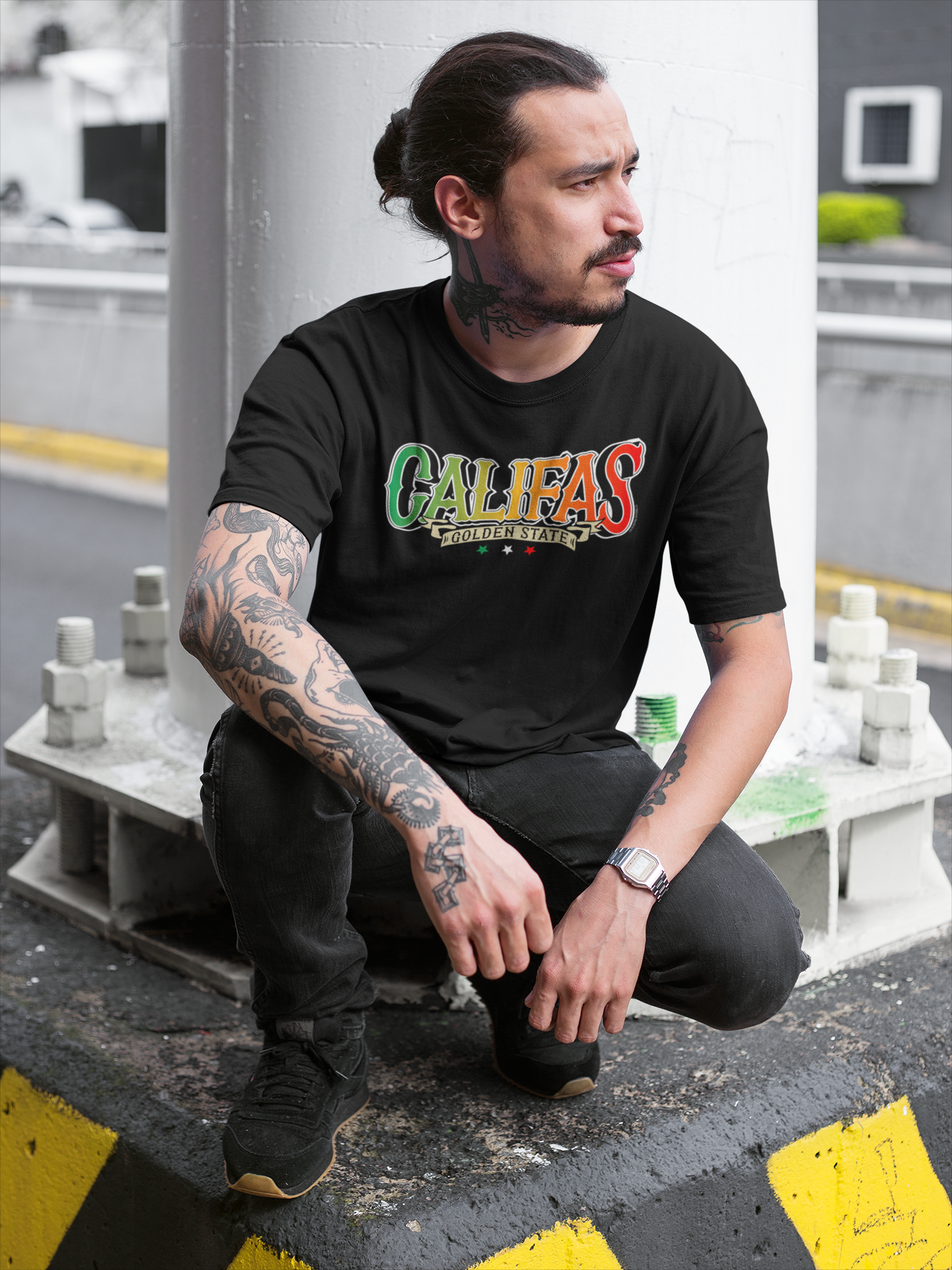 Model showcasing the "Califas" T-shirt's fit and design.