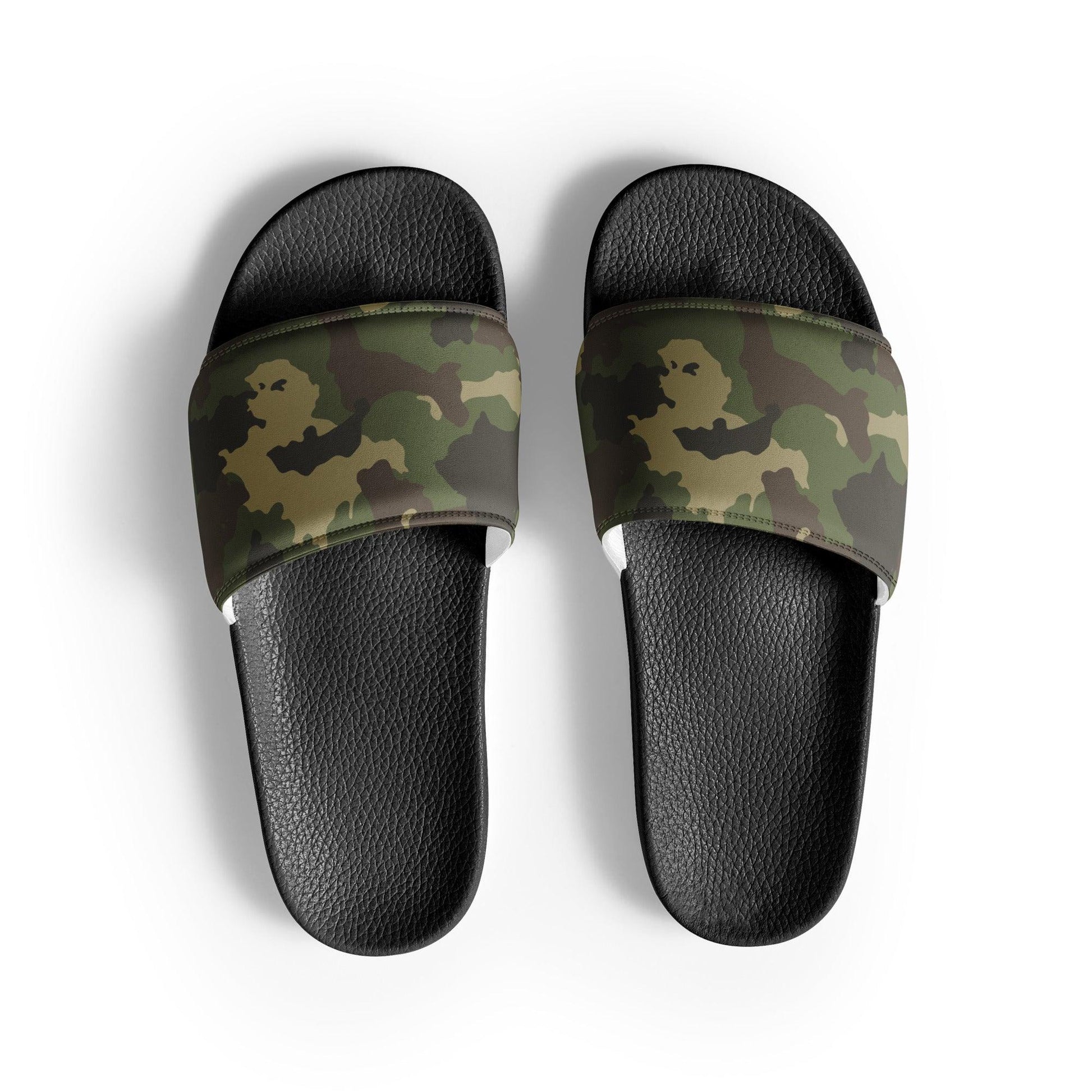 Top view of men’s camo slide sandals with a bold camouflage pattern. Durable, lightweight, and easy to wear.